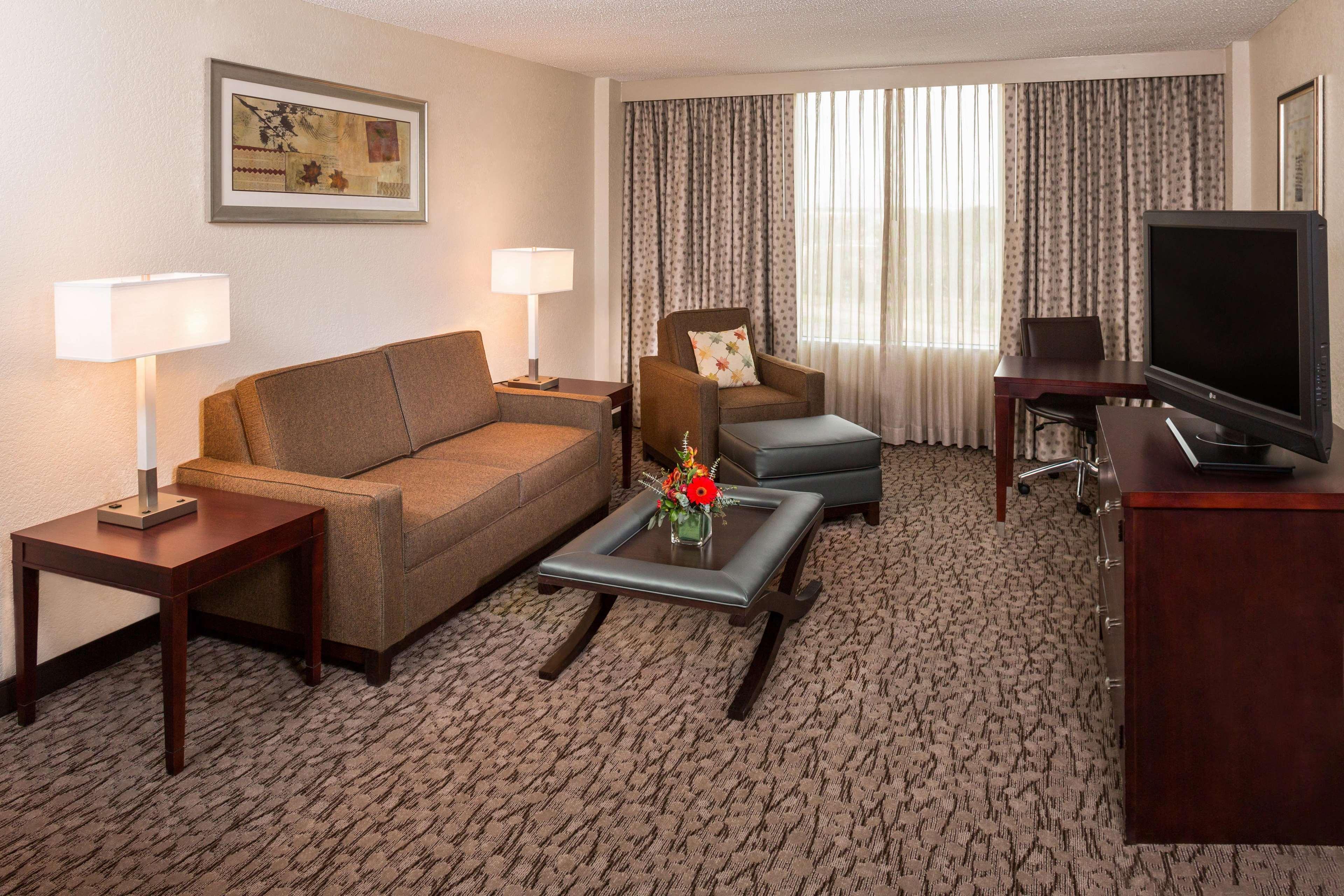 Doubletree By Hilton Lafayette Ξενοδοχείο Εξωτερικό φωτογραφία